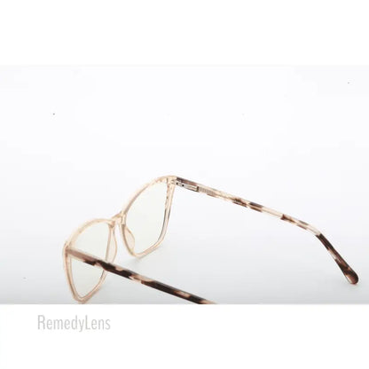 Laura - RemedyLens